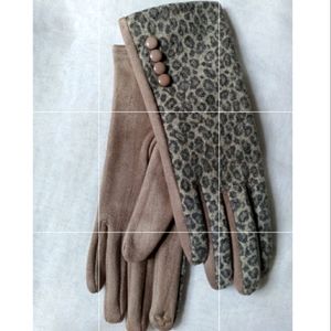 NWT Women Touch Screen Gloves